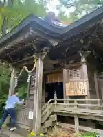 戸隠神社九頭龍社の{uncategorized: "未分類", other: "その他", undefined: "問題あり", building: "その他建物", grave: "お墓", sacred_gate: "鳥居", guardian: "狛犬", statue: "像", buddha: "仏像", history: "歴史", nature: "自然", garden: "庭園", animal: "動物", pagoda: "塔", temizu: "手水舎", mountain_gate: "山門・神門", sanctuary: "本殿・本堂", subordinate: "末社・摂社", art: "芸術", scenery: "景色", jizo: "地蔵", ema: "絵馬", goshuin: "御朱印", omikuji: "おみくじ", items: "授与品その他", amulet: "お守り", goshuincho: "御朱印帳", eats: "食事", festival: "お祭り", votive_dance: "神楽", shichigosan: "七五三参", wedding: "結婚式", experience: "体験その他", initially: "初詣", around: "周辺", anti_infection: "感染症対策"}