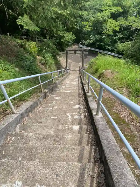 三毳神社(奥宮)の鳥居
