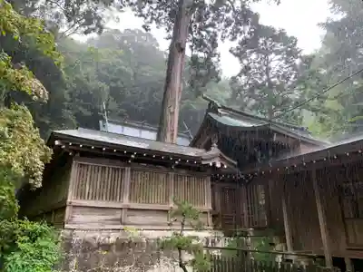 西寒多神社の本殿・本堂