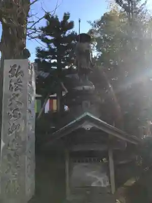 西明寺の像