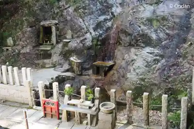 満願滝弁財天(大阪府)