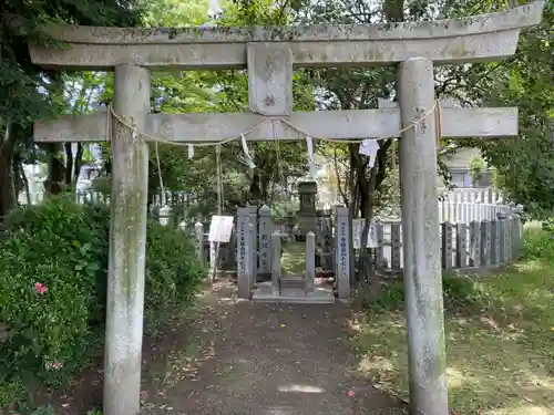 泊神社の末社