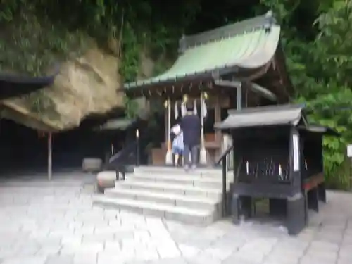 銭洗弁財天宇賀福神社の本殿・本堂