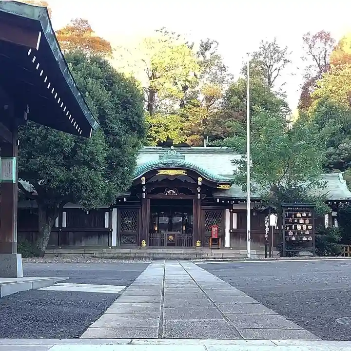 白金氷川神社の本殿・本堂