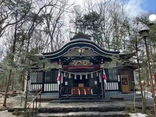 新屋山神社(山梨県)