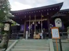 白國神社の本殿