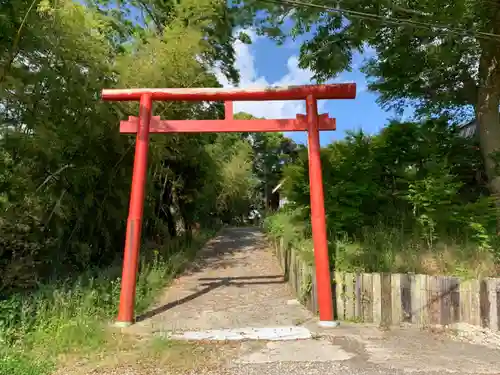 八幡神社の鳥居