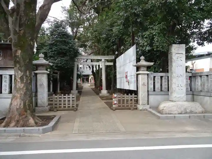 神明氷川神社の鳥居
