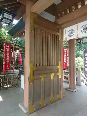 東京大神宮の山門・神門