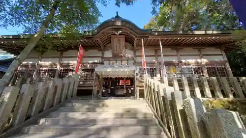 敢國神社の本殿・本堂