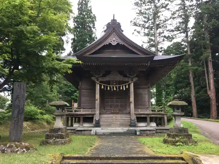 出羽神社(出羽三山神社)~三神合祭殿~の末社・摂社