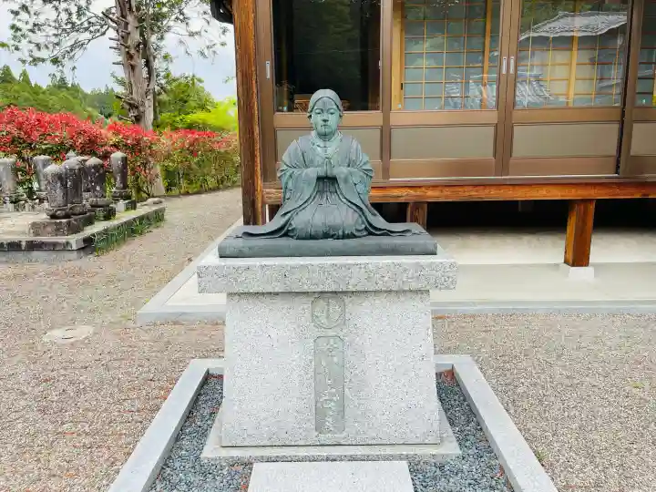 善福寺の{uncategorized: "未分類", other: "その他", undefined: "問題あり", building: "その他建物", grave: "お墓", sacred_gate: "鳥居", guardian: "狛犬", statue: "像", buddha: "仏像", history: "歴史", nature: "自然", garden: "庭園", animal: "動物", pagoda: "塔", temizu: "手水舎", mountain_gate: "山門・神門", sanctuary: "本殿・本堂", subordinate: "末社・摂社", art: "芸術", scenery: "景色", jizo: "地蔵", ema: "絵馬", goshuin: "御朱印", omikuji: "おみくじ", items: "授与品その他", amulet: "お守り", goshuincho: "御朱印帳", eats: "食事", festival: "お祭り", votive_dance: "神楽", shichigosan: "七五三参", wedding: "結婚式", experience: "体験その他", initially: "初詣", around: "周辺", anti_infection: "感染症対策"}
