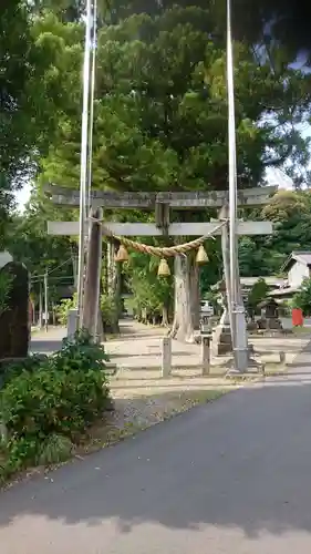 白山神社の鳥居