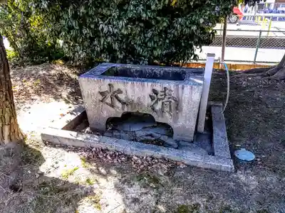 白山社の手水舎