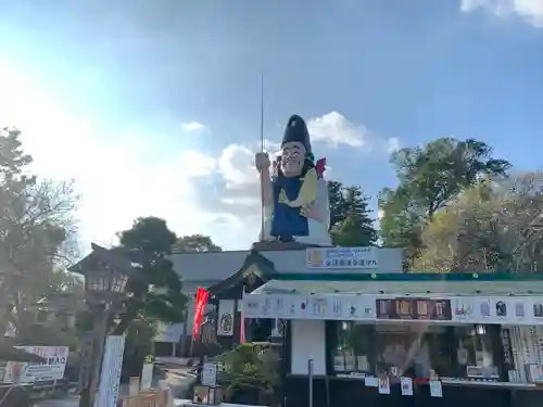 大前神社の像