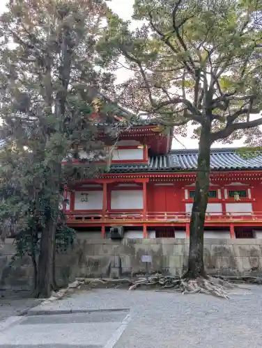 石清水八幡宮の{uncategorized: "未分類", other: "その他", undefined: "問題あり", building: "その他建物", grave: "お墓", sacred_gate: "鳥居", guardian: "狛犬", statue: "像", buddha: "仏像", history: "歴史", nature: "自然", garden: "庭園", animal: "動物", pagoda: "塔", temizu: "手水舎", mountain_gate: "山門・神門", sanctuary: "本殿・本堂", subordinate: "末社・摂社", art: "芸術", scenery: "景色", jizo: "地蔵", ema: "絵馬", goshuin: "御朱印", omikuji: "おみくじ", items: "授与品その他", amulet: "お守り", goshuincho: "御朱印帳", eats: "食事", festival: "お祭り", votive_dance: "神楽", shichigosan: "七五三参", wedding: "結婚式", experience: "体験その他", initially: "初詣", around: "周辺", anti_infection: "感染症対策"}