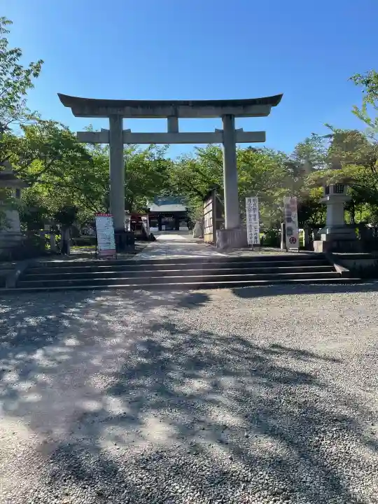 茨城縣護國神社の{uncategorized: "未分類", other: "その他", undefined: "問題あり", building: "その他建物", grave: "お墓", sacred_gate: "鳥居", guardian: "狛犬", statue: "像", buddha: "仏像", history: "歴史", nature: "自然", garden: "庭園", animal: "動物", pagoda: "塔", temizu: "手水舎", mountain_gate: "山門・神門", sanctuary: "本殿・本堂", subordinate: "末社・摂社", art: "芸術", scenery: "景色", jizo: "地蔵", ema: "絵馬", goshuin: "御朱印", omikuji: "おみくじ", items: "授与品その他", amulet: "お守り", goshuincho: "御朱印帳", eats: "食事", festival: "お祭り", votive_dance: "神楽", shichigosan: "七五三参", wedding: "結婚式", experience: "体験その他", initially: "初詣", around: "周辺", anti_infection: "感染症対策"}