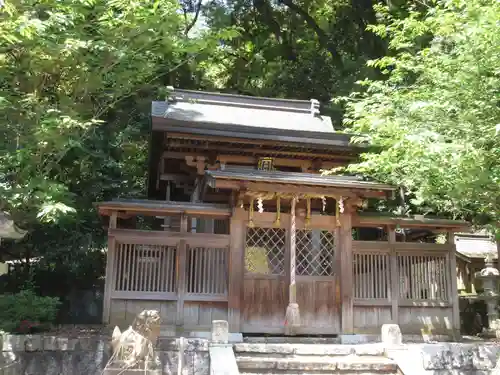 六所神社の山門