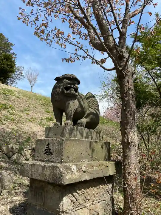 中富良野神社の狛犬