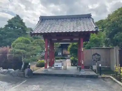 寿覚院光照寺の山門・神門