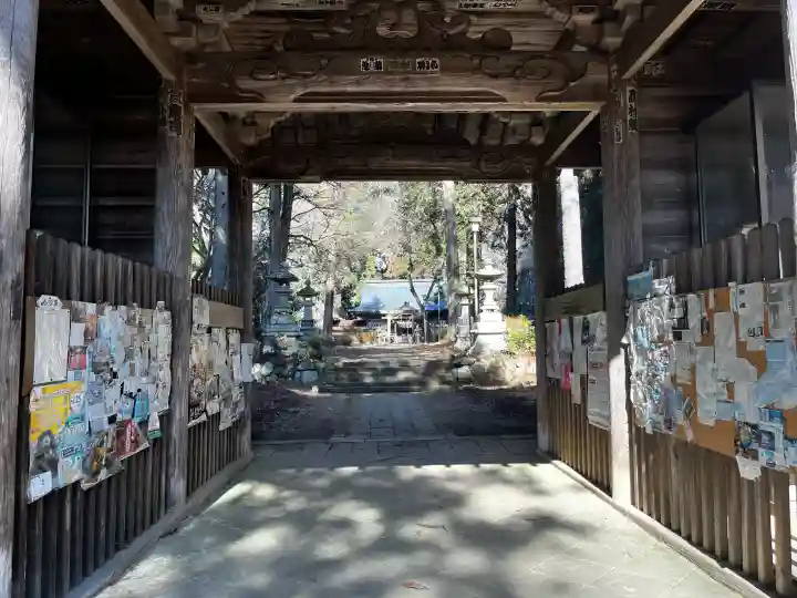 都々古別神社(馬場)の{uncategorized: "未分類", other: "その他", undefined: "問題あり", building: "その他建物", grave: "お墓", sacred_gate: "鳥居", guardian: "狛犬", statue: "像", buddha: "仏像", history: "歴史", nature: "自然", garden: "庭園", animal: "動物", pagoda: "塔", temizu: "手水舎", mountain_gate: "山門・神門", sanctuary: "本殿・本堂", subordinate: "末社・摂社", art: "芸術", scenery: "景色", jizo: "地蔵", ema: "絵馬", goshuin: "御朱印", omikuji: "おみくじ", items: "授与品その他", amulet: "お守り", goshuincho: "御朱印帳", eats: "食事", festival: "お祭り", votive_dance: "神楽", shichigosan: "七五三参", wedding: "結婚式", experience: "体験その他", initially: "初詣", around: "周辺", anti_infection: "感染症対策"}