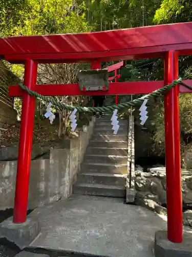 武州柿生琴平神社の{uncategorized: "未分類", other: "その他", undefined: "問題あり", building: "その他建物", grave: "お墓", sacred_gate: "鳥居", guardian: "狛犬", statue: "像", buddha: "仏像", history: "歴史", nature: "自然", garden: "庭園", animal: "動物", pagoda: "塔", temizu: "手水舎", mountain_gate: "山門・神門", sanctuary: "本殿・本堂", subordinate: "末社・摂社", art: "芸術", scenery: "景色", jizo: "地蔵", ema: "絵馬", goshuin: "御朱印", omikuji: "おみくじ", items: "授与品その他", amulet: "お守り", goshuincho: "御朱印帳", eats: "食事", festival: "お祭り", votive_dance: "神楽", shichigosan: "七五三参", wedding: "結婚式", experience: "体験その他", initially: "初詣", around: "周辺", anti_infection: "感染症対策"}
