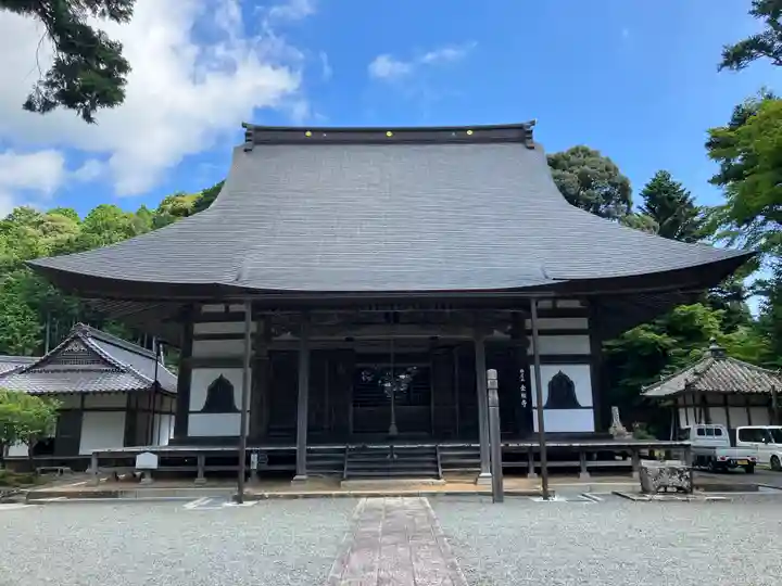 金輪寺の本殿・本堂