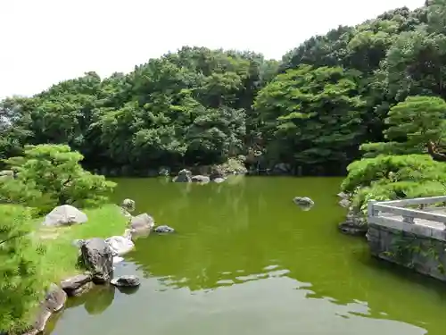 蓮華院誕生寺奥之院の庭園