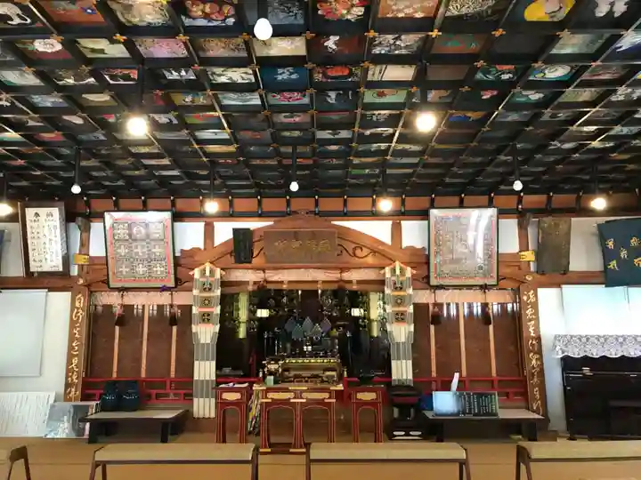 岩本寺の本殿・本堂