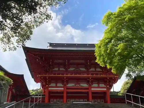 近江神宮の山門