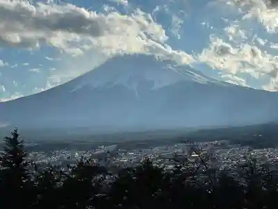 新倉富士浅間神社(山梨県)