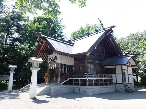 比布神社の本殿