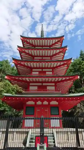 新倉富士浅間神社の塔