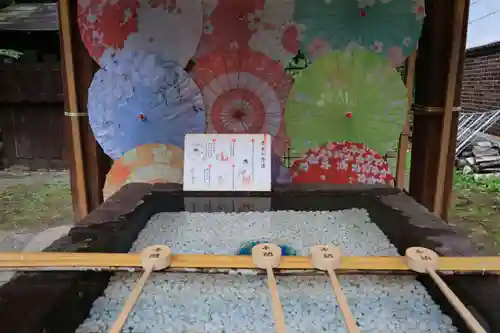 土津神社｜こどもと出世の神さまの手水舎