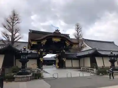東本願寺(真宗本廟)の山門・神門
