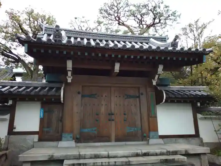 養玉院如来寺の山門・神門