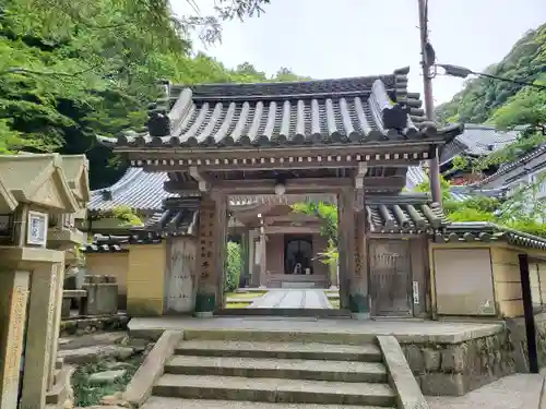 福蔵寺の山門