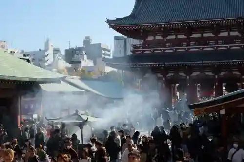 浅草寺の{uncategorized: "未分類", other: "その他", undefined: "問題あり", building: "その他建物", grave: "お墓", sacred_gate: "鳥居", guardian: "狛犬", statue: "像", buddha: "仏像", history: "歴史", nature: "自然", garden: "庭園", animal: "動物", pagoda: "塔", temizu: "手水舎", mountain_gate: "山門・神門", sanctuary: "本殿・本堂", subordinate: "末社・摂社", art: "芸術", scenery: "景色", jizo: "地蔵", ema: "絵馬", goshuin: "御朱印", omikuji: "おみくじ", items: "授与品その他", amulet: "お守り", goshuincho: "御朱印帳", eats: "食事", festival: "お祭り", votive_dance: "神楽", shichigosan: "七五三参", wedding: "結婚式", experience: "体験その他", initially: "初詣", around: "周辺", anti_infection: "感染症対策"}