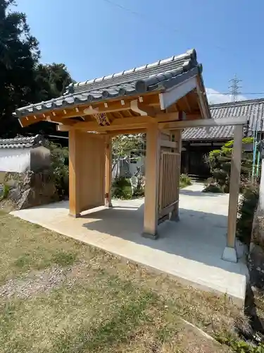 大恩寺の山門