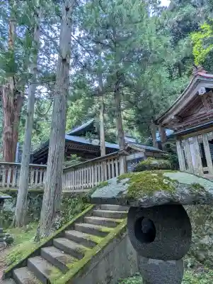 度津神社の{uncategorized: "未分類", other: "その他", undefined: "問題あり", building: "その他建物", grave: "お墓", sacred_gate: "鳥居", guardian: "狛犬", statue: "像", buddha: "仏像", history: "歴史", nature: "自然", garden: "庭園", animal: "動物", pagoda: "塔", temizu: "手水舎", mountain_gate: "山門・神門", sanctuary: "本殿・本堂", subordinate: "末社・摂社", art: "芸術", scenery: "景色", jizo: "地蔵", ema: "絵馬", goshuin: "御朱印", omikuji: "おみくじ", items: "授与品その他", amulet: "お守り", goshuincho: "御朱印帳", eats: "食事", festival: "お祭り", votive_dance: "神楽", shichigosan: "七五三参", wedding: "結婚式", experience: "体験その他", initially: "初詣", around: "周辺", anti_infection: "感染症対策"}