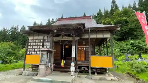 円照寺の本殿