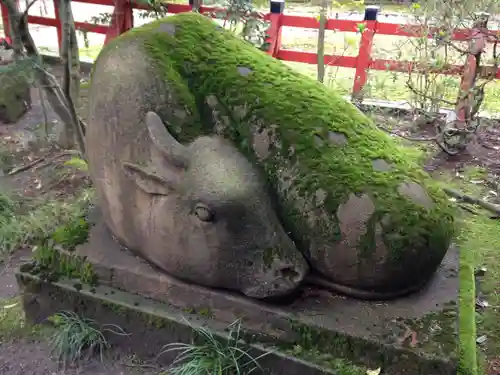 金澤神社の像