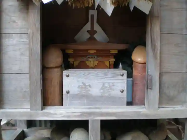 鎮守府八幡宮の末社・摂社