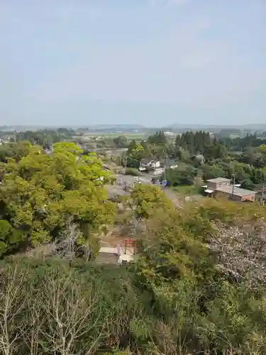 照日神社の{uncategorized: "未分類", other: "その他", undefined: "問題あり", building: "その他建物", grave: "お墓", sacred_gate: "鳥居", guardian: "狛犬", statue: "像", buddha: "仏像", history: "歴史", nature: "自然", garden: "庭園", animal: "動物", pagoda: "塔", temizu: "手水舎", mountain_gate: "山門・神門", sanctuary: "本殿・本堂", subordinate: "末社・摂社", art: "芸術", scenery: "景色", jizo: "地蔵", ema: "絵馬", goshuin: "御朱印", omikuji: "おみくじ", items: "授与品その他", amulet: "お守り", goshuincho: "御朱印帳", eats: "食事", festival: "お祭り", votive_dance: "神楽", shichigosan: "七五三参", wedding: "結婚式", experience: "体験その他", initially: "初詣", around: "周辺", anti_infection: "感染症対策"}