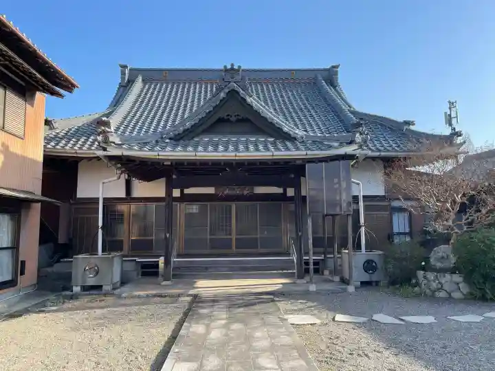 浄源寺の{uncategorized: "未分類", other: "その他", undefined: "問題あり", building: "その他建物", grave: "お墓", sacred_gate: "鳥居", guardian: "狛犬", statue: "像", buddha: "仏像", history: "歴史", nature: "自然", garden: "庭園", animal: "動物", pagoda: "塔", temizu: "手水舎", mountain_gate: "山門・神門", sanctuary: "本殿・本堂", subordinate: "末社・摂社", art: "芸術", scenery: "景色", jizo: "地蔵", ema: "絵馬", goshuin: "御朱印", omikuji: "おみくじ", items: "授与品その他", amulet: "お守り", goshuincho: "御朱印帳", eats: "食事", festival: "お祭り", votive_dance: "神楽", shichigosan: "七五三参", wedding: "結婚式", experience: "体験その他", initially: "初詣", around: "周辺", anti_infection: "感染症対策"}