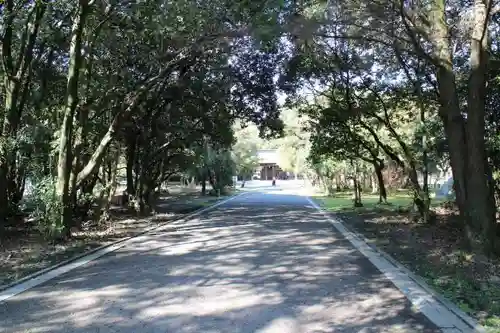 竈山神社の建物その他