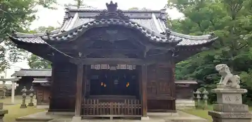 岡宮神社の本殿・本堂