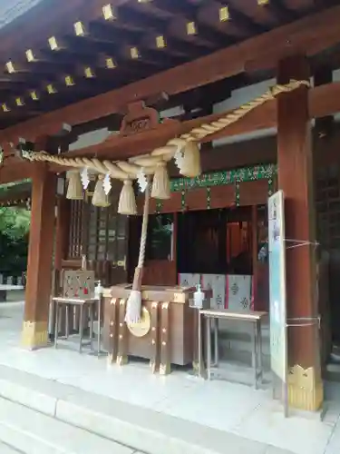 新田神社の本殿