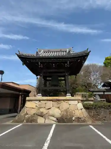 妙蓮寺の{uncategorized: "未分類", other: "その他", undefined: "問題あり", building: "その他建物", grave: "お墓", sacred_gate: "鳥居", guardian: "狛犬", statue: "像", buddha: "仏像", history: "歴史", nature: "自然", garden: "庭園", animal: "動物", pagoda: "塔", temizu: "手水舎", mountain_gate: "山門・神門", sanctuary: "本殿・本堂", subordinate: "末社・摂社", art: "芸術", scenery: "景色", jizo: "地蔵", ema: "絵馬", goshuin: "御朱印", omikuji: "おみくじ", items: "授与品その他", amulet: "お守り", goshuincho: "御朱印帳", eats: "食事", festival: "お祭り", votive_dance: "神楽", shichigosan: "七五三参", wedding: "結婚式", experience: "体験その他", initially: "初詣", around: "周辺", anti_infection: "感染症対策"}