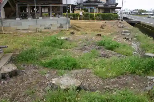 若宮八幡神社の建物その他